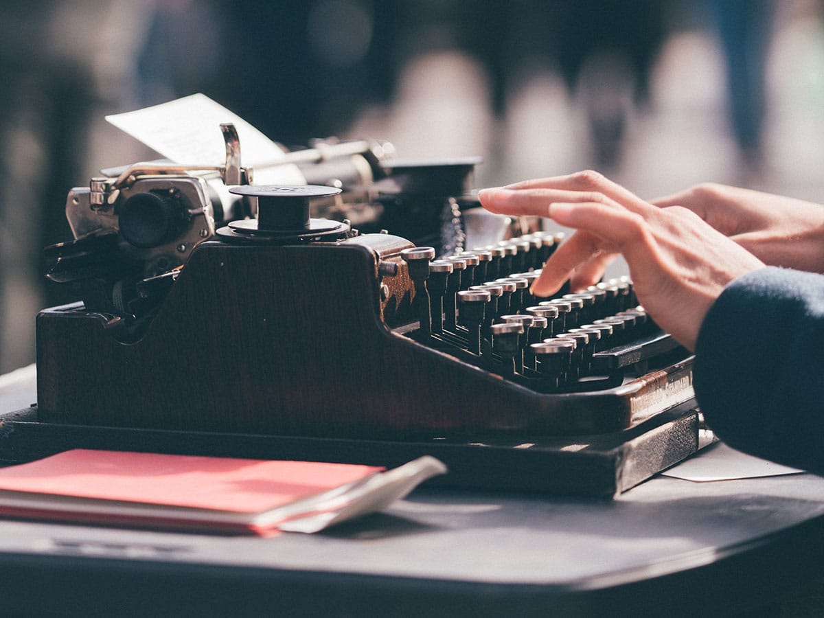 8 Tips to Write Click-Worthy Headlines for Content Marketing